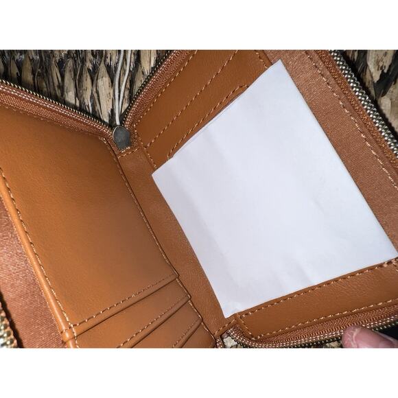 NEW Loungefly Disney Beauty And The Beast Belle Red Roses Mini Satchel Wallet! - Picture 7 of 7